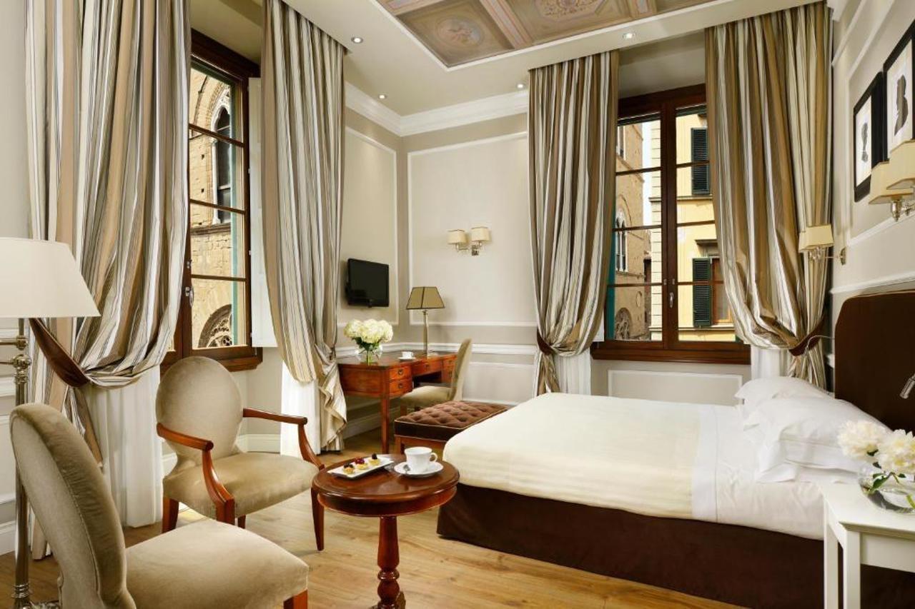 Fh55 Calzaiuoli Hotel Florenz